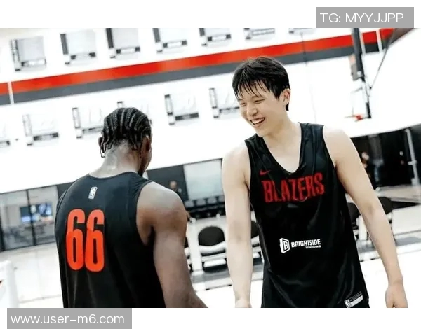 阿夫迪亚谈与杨瀚森默契配合称会主动传球创造空位机会 阿夫迪亚谈与杨瀚森默契配合称会主动传球创造空位机会