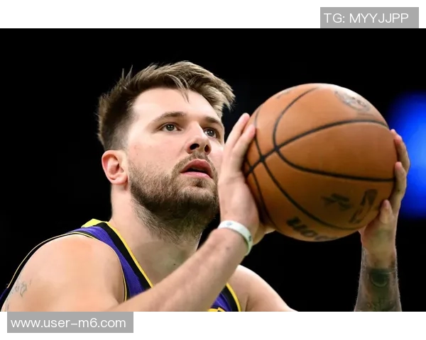 湖人击败快船东契奇展现无与伦比的统治力与领导能力